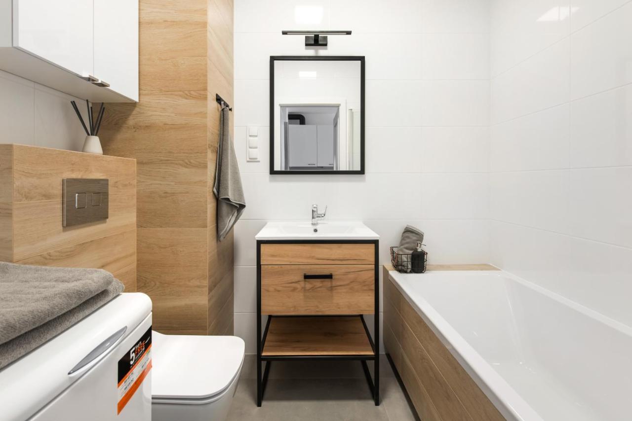 Superapart Stalowa 39 Modern Unit With Kitchen & Wifi وارسو المظهر الخارجي الصورة